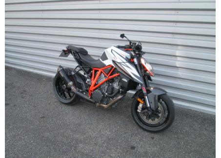 KTM 1290 SUPER DUKE R
