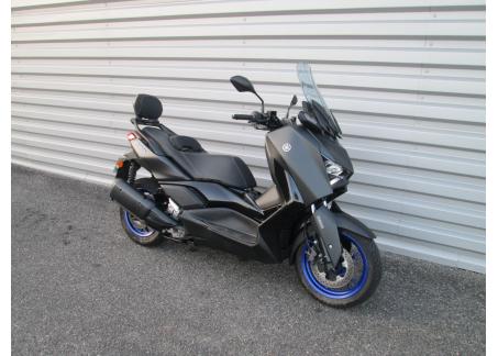 YAMAHA XMAX 300