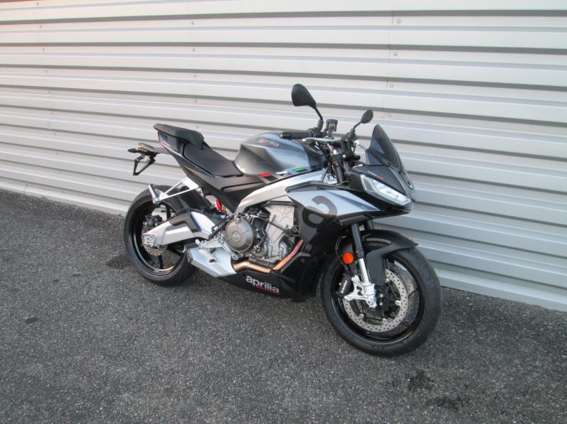 APRILIA TUONO 660