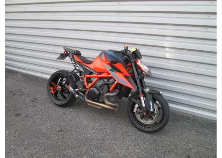 KTM 1290 SUPER DUKE R