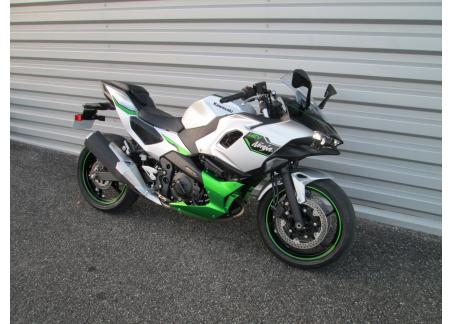 KAWASAKI Ninja 7 Hybrid