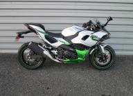 KAWASAKI Ninja 7 Hybrid